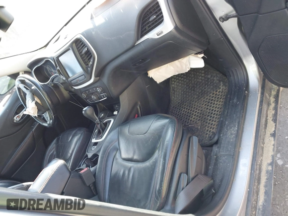 2016 Jeep Cherokee Trailhawk z VIN 1C4PJMBB6GW335837, wystawiony jako IAAI lot #41547478 z przebiegiem 236 483 mil mil oraz . Historia ofert i sprzedaży dostępna na DreamBid. Obrazek 5.
