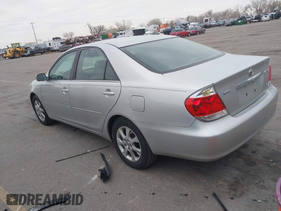 2005 Toyota Camry LE with VIN 4T1BF30K15U609930, listed as a IAAI auction lot 41321401 with 287,792 mi miles and . Bid and sale history available at DreamBid. Image 3.