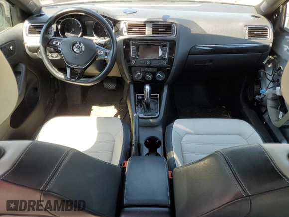 2015 Volkswagen Jetta SE с VIN 3VWD17AJ9FM211554, выставлен на аукционе Copart как лот 50216744 с пробегом 91 975 миль миль и Списание • Salvage title. История ставок и продаж доступна на DreamBid. Изображение 8.