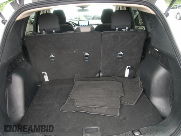 2020 Ford Escape SE with VIN 1FMCU9G69LUC30161, listed as a IAAI auction lot 42679185 with 98,651 mi miles and . Bid and sale history available at DreamBid. Image 14.