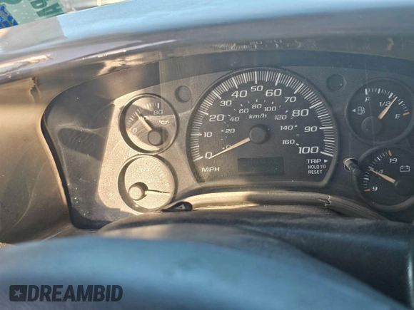 2004 Chevrolet Express Passenger z VIN 1GBFG15T141225336, wystawiony jako Copart lot #79581294 z przebiegiem Nie podano mil oraz Czysty tytuł • Clean title. Historia ofert i sprzedaży dostępna na DreamBid. Obrazek 8.