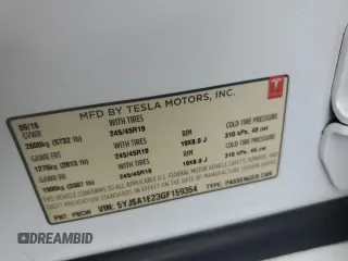 2016 Tesla Model S 90D z VIN 5YJSA1E23GF159354, wystawiony jako Copart lot #59682785 z przebiegiem 111 208 mil mil oraz Szkoda całkowita • Salvage title. Historia ofert i sprzedaży dostępna na DreamBid. Obrazek 12.