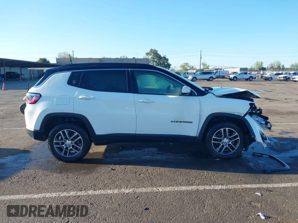 2018 Jeep Compass Latitude with VIN 3C4NJDBB5JT103587, listed as a IAAI auction lot 41944613 with 54,104 mi miles. Bid and sale history available at carsss.com. Image 13.