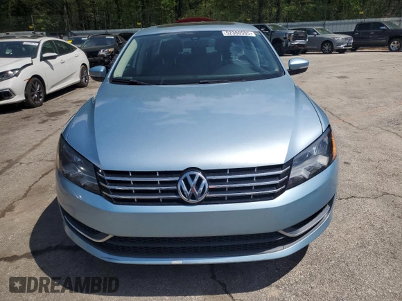 2013 Volkswagen Passat SEL Premium with VIN 1VWCH7A37DC066795, listed as a Copart auction lot 52380595 with 128,439 mi miles and Clean Title. Bid and sale history available at carsss.com. Image 5.
