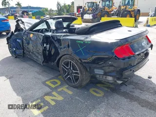 2020 Ford Mustang GT Premium z VIN 1FATP8FF4L5119301, wystawiony jako IAAI lot #40745931 z przebiegiem Nie podano mil oraz . Historia ofert i sprzedaży dostępna na DreamBid. Obrazek 3.