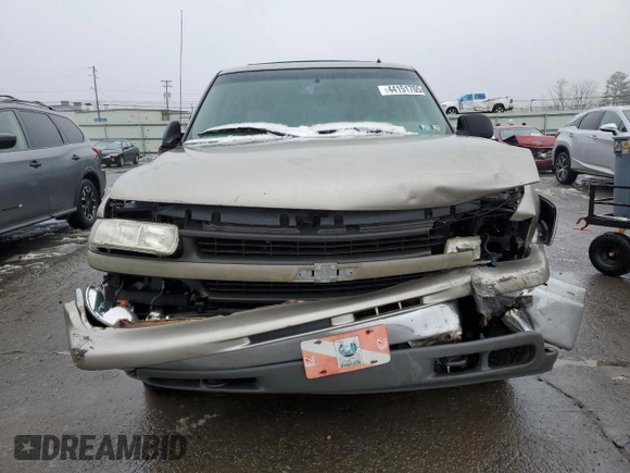 2002 Chevrolet Suburban Z71 with VIN 3GNFK16Z72G232892, listed as a Copart auction lot 44151705 with 0 mi miles and Salvage Title. Bid and sale history available at carsss.com. Image 5.