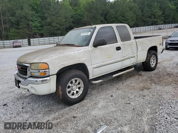 2004 GMC Sierra 1500 SLE z VIN 1GTEK19TX4E122294, wystawiony jako Copart lot #56576185 z przebiegiem 322 130 mil mil oraz Czysty tytuł • Clean title. Historia ofert i sprzedaży dostępna na DreamBid. Obrazek 1.
