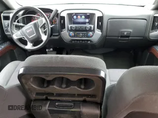 2015 GMC Sierra 1500 SLE z VIN 3GTU2UEC0FG474668, wystawiony jako Copart lot #49834955 z przebiegiem 107 272 mil mil oraz Szkoda całkowita • Salvage title. Historia ofert i sprzedaży dostępna na DreamBid. Obrazek 8.