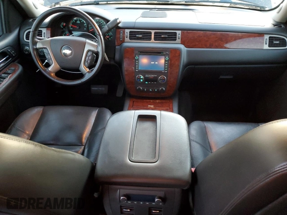 2009 Chevrolet Avalanche with VIN 3GNFK32Y79G252529, listed as a Copart auction lot 85516074 with 130,101 mi miles and Salvage Title. Bid and sale history available at DreamBid. Image 8.