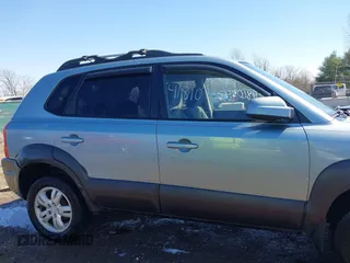 2007 Hyundai Tucson SE with VIN KM8JN72D07U492574, listed as a IAAI auction lot 41810743 with 234,267 mi miles and . Bid and sale history available at DreamBid. Image 13.