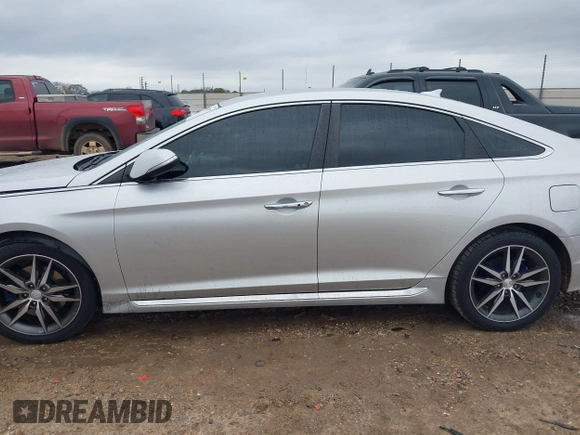 2015 Hyundai Sonata Sport with VIN 5NPE34AB1FH088637, listed as a IAAI auction lot 41455927 with 194,232 mi miles and . Bid and sale history available at carsss.com. Image 14.
