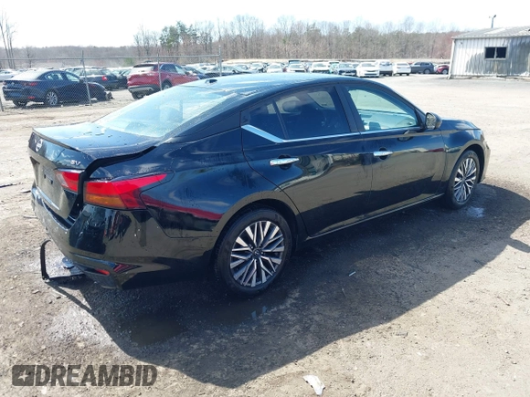 2024 Nissan Altima SV with VIN 1N4BL4DV1RN430851, listed as a IAAI auction lot 41814489 with 8,597 mi miles and . Bid and sale history available at DreamBid. Image 4.