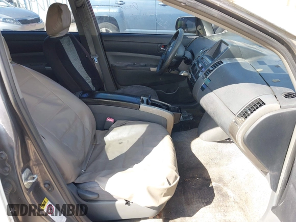 2008 Toyota Prius with VIN JTDKB20U883381589, listed as a IAAI auction lot 41914338 with 239,698 mi miles. Bid and sale history available at carsss.com. Image 5.
