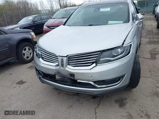2017 Lincoln MKX Reserve with VIN 2LMPJ8LR6HBL16906, listed as a IAAI auction lot 41857727 with 111,895 mi miles. Bid and sale history available at carsss.com. Image 6.
