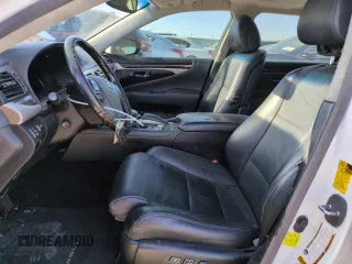 2014 Lexus LS 460 L with VIN JTHGL5EF0E5051491, listed as a Copart auction lot 52996835 with 114,834 mi miles and Clean title. Bid and sale history available at DreamBid. Image 7.