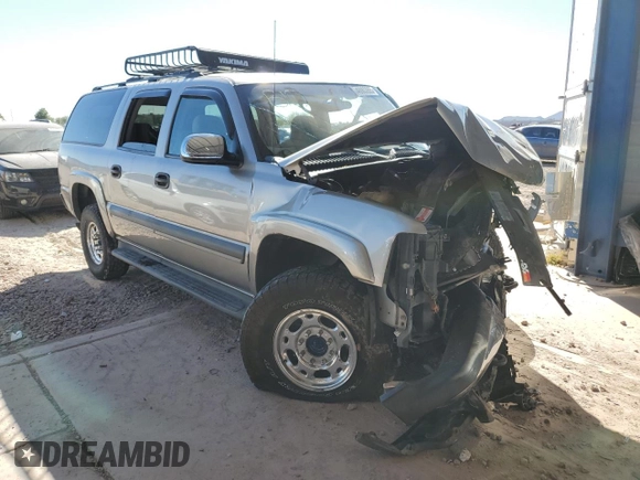 2003 Chevrolet Suburban LT with VIN 3GNGK26U33G203907, listed as a Copart auction lot 46903905 with 318,022 mi miles and Salvage Title. Bid and sale history available at carsss.com. Image 4.