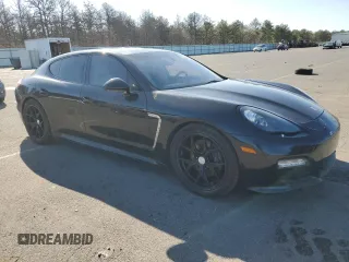 2013 Porsche Panamera with VIN WP0AA2A75DL018457, listed as a Copart auction lot 52576565 with 93,893 mi miles and Salvage Title. Bid and sale history available at carsss.com. Image 4.