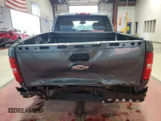 2007 Chevrolet Silverado 1500 LT w/1LT with VIN 2GCEC19J971592270, listed as a Copart auction lot 62802494 with 127,983 mi miles and Non Repairable. Bid and sale history available at carsss.com. Image 6.