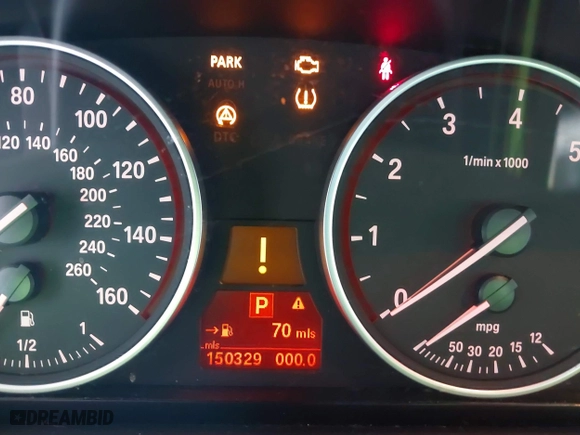 2007 BMW X5 3.0si with VIN 5UXFE43507L018015, listed as a IAAI auction lot 41880668 with 150,329 mi miles. Bid and sale history available at carsss.com. Image 7.