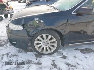 2010 Lincoln MKS with VIN 1LNHL9ER3AG604166, listed as a IAAI auction lot 40966555 with 226,128 mi miles. Bid and sale history available at carsss.com. Image 6.