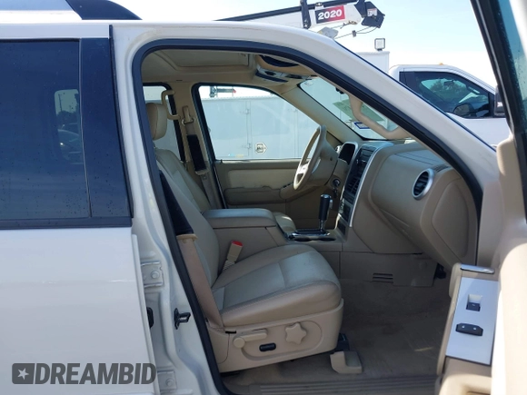 2008 Mercury Mountaineer Premier with VIN 4M2EU48878UJ15673, listed as a IAAI auction lot 41824470 with 96,941 mi miles. Bid and sale history available at carsss.com. Image 5.