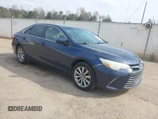 2015 Toyota Camry XLE z VIN 4T1BF1FK6FU944436, wystawiony jako IAAI lot #41884677 z przebiegiem 242 571 mil mil oraz . Historia ofert i sprzedaży dostępna na DreamBid. Obrazek 1.