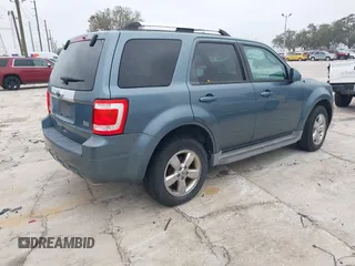 2010 Ford Escape Limited z VIN 1FMCU0EG4AKA71517, wystawiony jako IAAI lot #41397390 z przebiegiem Nie podano mil oraz . Historia ofert i sprzedaży dostępna na DreamBid. Obrazek 4.