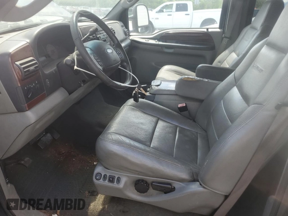 2006 Ford F-250 XL with VIN 1FTSW20P56EC22366, listed as a Copart auction lot 58015465 with 303,484 mi miles and Clean title. Bid and sale history available at DreamBid. Image 7.