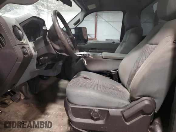 2015 Ford F-250 XLT with VIN 1FTBF2B65FEC94608, listed as a Copart auction lot 45738315 with 84,803 mi miles and Salvage title. Bid and sale history available at DreamBid. Image 7.