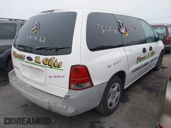 2004 Ford Freestar Cargo with VIN 2FTZA54674BB24626, listed as a IAAI auction lot 41243317 with 278,730 mi miles. Bid and sale history available at carsss.com. Image 4.