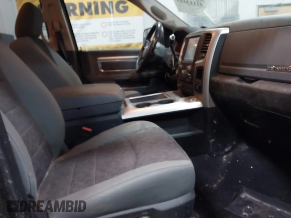 2018 Ram 2500 Big Horn with VIN 3C6UR5DL6JG412078, listed as a IAAI auction lot 41113555 with 88,150 mi miles. Bid and sale history available at carsss.com. Image 5.