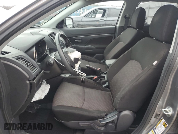 2019 Mitsubishi Outlander ES z VIN JA4AR3AUXKU019125, wystawiony jako Copart lot #44452215 z przebiegiem 39 098 mil mil oraz Szkody całkowita. Historia ofert i sprzedaży dostępna na DreamBid. Obrazek 7.