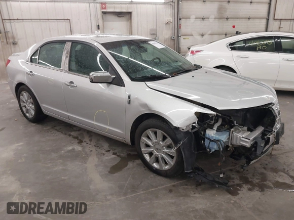 2012 Lincoln MKZ with VIN 3LNHL2JC7CR808280, listed as a IAAI auction lot 40843933 with 89,985 mi miles. Bid and sale history available at carsss.com. Image 1.