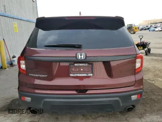 2021 Honda Passport EX-L z VIN 5FNYF7H52MB005850, wystawiony jako Copart lot #47890375 z przebiegiem 136 674 mil mil oraz Szkody całkowita. Historia ofert i sprzedaży dostępna na DreamBid. Obrazek 6.
