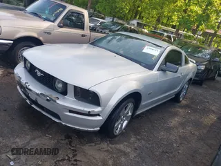 2007 Ford Mustang GT Deluxe with VIN 1ZVHT82H775235033, listed as a IAAI auction lot 42090714 with 225,952 mi miles and . Bid and sale history available at carsss.com. Image 17.