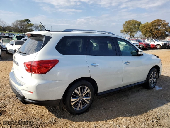 2017 Nissan Pathfinder SL with VIN 5N1DR2MN5HC625055, listed as a Copart auction lot 82647494 with 82,604 mi miles and Salvage Title. Bid and sale history available at carsss.com. Image 3.
