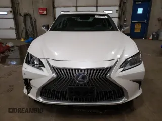 2021 Lexus ES with VIN 58ADA1C15MU003911, listed as a Copart auction lot 45132645 with 17,153 mi miles and Salvage Title. Bid and sale history available at carsss.com. Image 5.