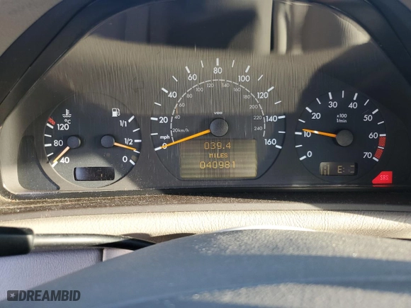 2002 Mercedes-Benz CLK-Class with VIN WDBLK65G92T128706, listed as a Copart auction lot 75334464 with 40,981 mi miles and Salvage Title. Bid and sale history available at carsss.com. Image 9.