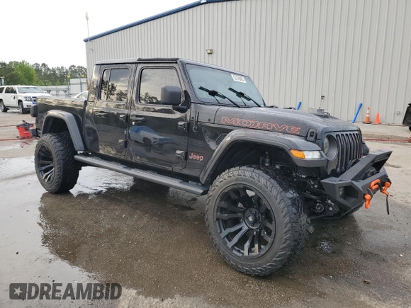 2021 Jeep Gladiator Mojave z VIN 1C6JJTEG4ML545252, wystawiony jako Copart lot #53749455 z przebiegiem 59 830 mil mil oraz Szkoda całkowita • Salvage title. Historia ofert i sprzedaży dostępna na DreamBid. Obrazek 4.