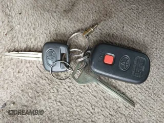 2005 Toyota Camry STD z VIN 4T1BE32K55U005622, wystawiony jako IAAI lot #42418784 z przebiegiem 196 077 mil mil oraz . Historia ofert i sprzedaży dostępna na DreamBid. Obrazek 11.
