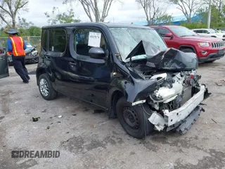 2011 Nissan Cube 1.8 SL with VIN JN8AZ2KR9BT201502, listed as a IAAI auction lot 41635174 with 221,904 mi miles. Bid and sale history available at carsss.com. Image 1.