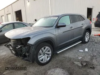 2022 Volkswagen Atlas SE z VIN 1V2JE2CA8NC209285, wystawiony jako Copart lot #45026735 z przebiegiem 69 379 mil mil oraz Nie do naprawy • Non repairable. Historia ofert i sprzedaży dostępna na DreamBid. Obrazek 1.