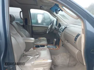 2005 Nissan Pathfinder SE with VIN 5N1AR18U95C726349, listed as a IAAI auction lot 41842285 with 251,500 mi miles. Bid and sale history available at carsss.com. Image 5.