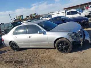 2005 Lexus LS 430 z VIN JTHBN36F850176453, wystawiony jako IAAI lot #41680395 z przebiegiem 136 288 mil mil oraz . Historia ofert i sprzedaży dostępna na DreamBid. Obrazek 13.