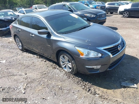 2013 Nissan Altima 2.5 SL with VIN 1N4AL3AP2DC104007, listed as a IAAI auction lot 41835286 with 247,964 mi miles. Bid and sale history available at carsss.com. Image 1.