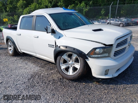 2013 Ram 1500 Sport z VIN 1C6RR7MT2DS571209, wystawiony jako IAAI lot #42635592 z przebiegiem 192 998 mil mil oraz . Historia ofert i sprzedaży dostępna na DreamBid. Obrazek 1.