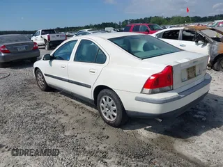 2002 Volvo S60 z VIN YV1RS61R822103797, wystawiony jako IAAI lot #42048945 z przebiegiem 148 447 mil mil oraz . Historia ofert i sprzedaży dostępna na DreamBid. Obrazek 3.