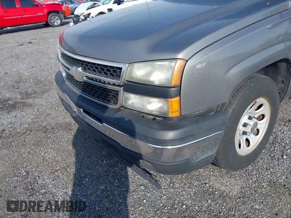 2006 Chevrolet Silverado 1500 Work Truck with VIN 1GCEC19X86Z137663, listed as a IAAI auction lot 41950323 with 151,433 mi miles. Bid and sale history available at carsss.com. Image 6.