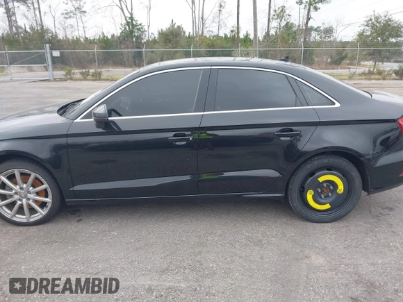 2015 Audi A3 Premium z VIN WAUBFGFF6F1052907, wystawiony jako IAAI lot #41510002 z przebiegiem 142 098 mil mil oraz . Historia ofert i sprzedaży dostępna na DreamBid. Obrazek 14.