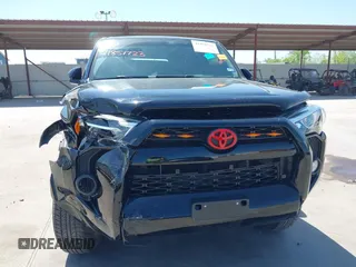 2014 Toyota 4Runner SR5 z VIN JTEZU5JR7E5077539, wystawiony jako IAAI lot #41851723 z przebiegiem 180 388 mil mil oraz . Historia ofert i sprzedaży dostępna na DreamBid. Obrazek 12.
